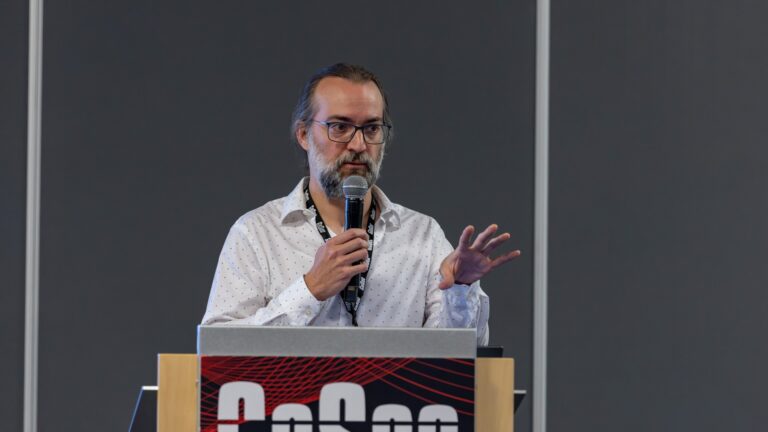 Tamagotchi from hell : l’éthique de la diffusion des outils d’intrusion en cybersécurité
